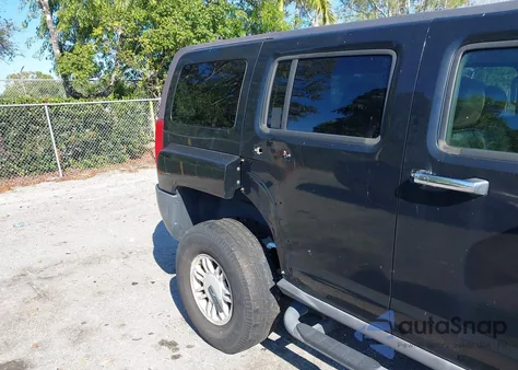 2006 Hummer H3 Suv из США, поврежденный, VIN 5GTDN136768134628